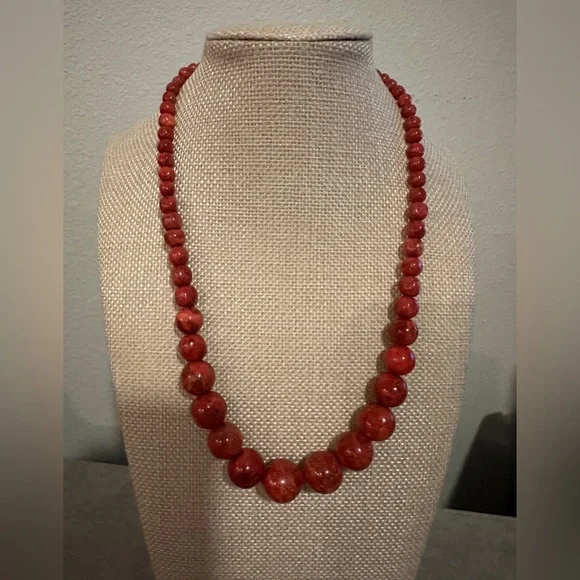 Red coral graduated bead necklace by Jay King - Picture 3 of 14